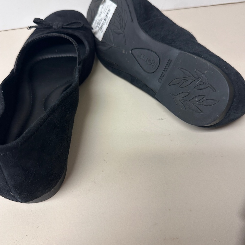 Vionic Black Suede Ballet Flats with Strap and Bow Accent - Picture 4 of 4